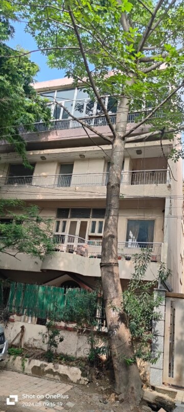 2 BHK Builder Floor For Sale in Shivalik Colony