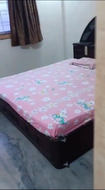 Bedroom in 2 BHK Apartment at Bhatar – for Rent