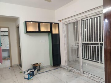 Room in 2.5 BHK Apartment at Shree Sunshine Apartment, Electronic City Phase I – for Rent