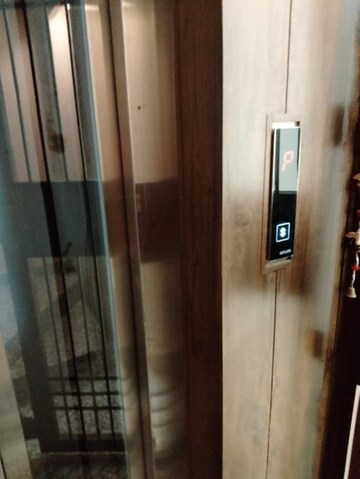Building Lobby in 2 BHK Builder Floor at Malviya Nagar – for Rent