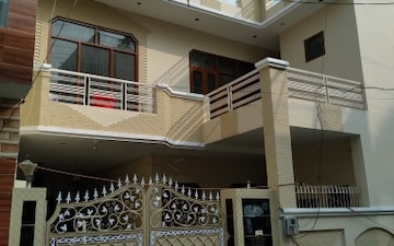 6 BHK Independent House For Sale in Model Town
