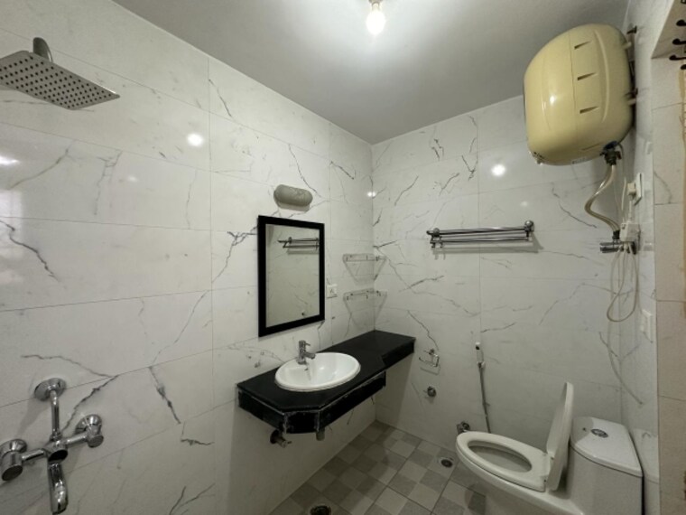 Bathroom, sector 4 dwarka 3 Bedroom 1550 Sq.Ft. Apartment In Sector 4 Dwarka Delhi 8911012