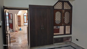 Room in 3 BHK Villa at Gomti Nagar – for Rent