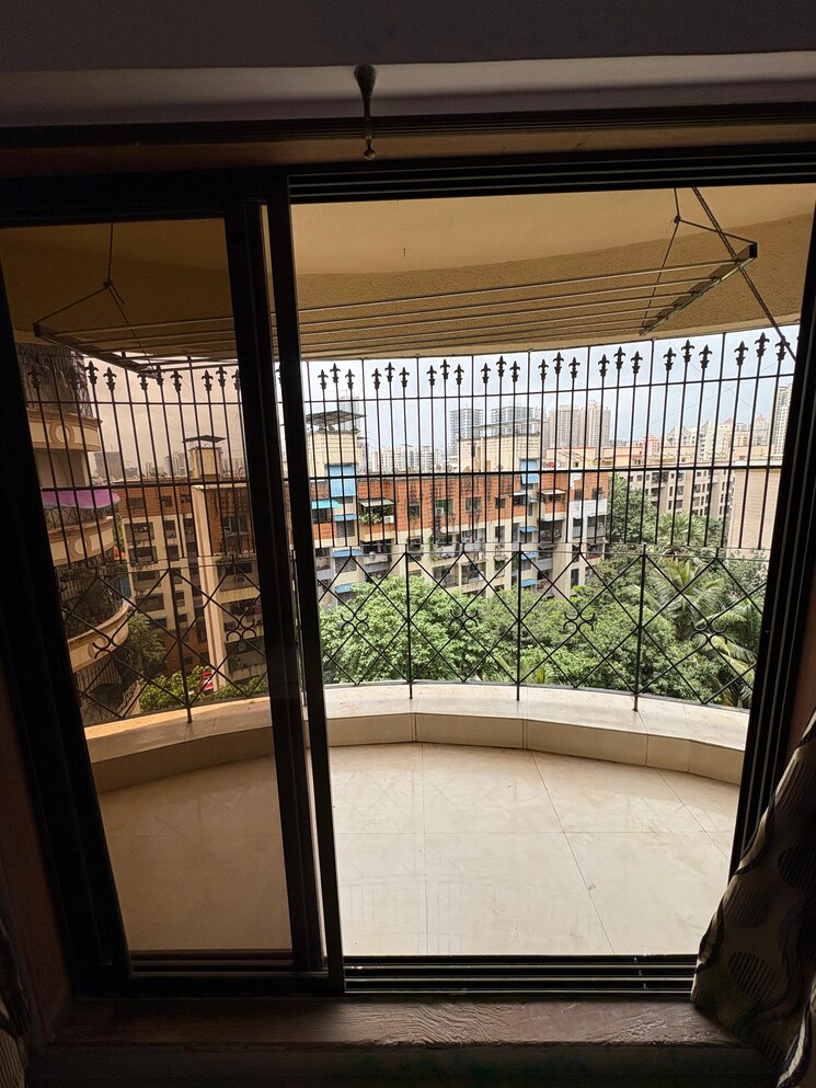 Balcony, happy-valley 2 Bedroom 650 Sq.Ft. Apartment In Manpada Thane 8911042