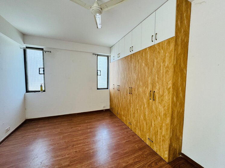 Room, vatika-gurgaon-21 4 Bedroom 2404 Sq.Ft. Apartment In Sector 83 Gurgaon 8911076