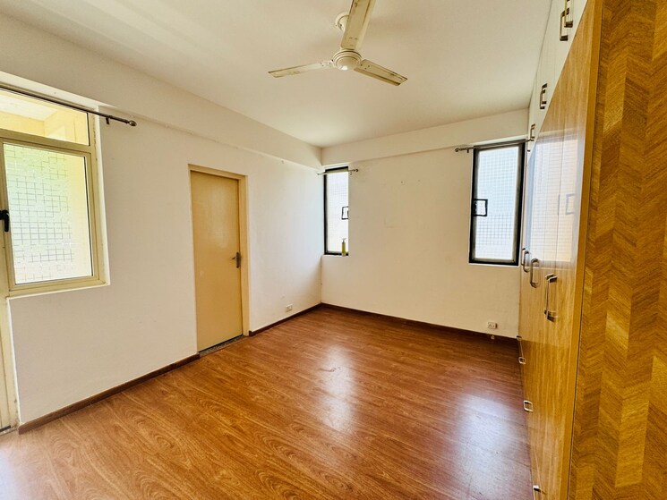 Room, vatika-gurgaon-21 4 Bedroom 2404 Sq.Ft. Apartment In Sector 83 Gurgaon 8911076