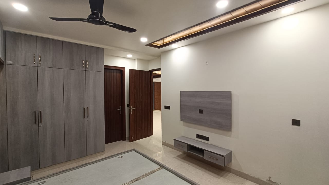 3.5 BHK + Pooja Room Builder Floor For Sale in BPTP Eden Estate