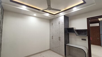 Kitchen in 3.5 BHK Builder Floor at BPTP Eden Estate, Sector 81 – for Sale