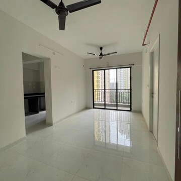 Room in 1.5 BHK Apartment at Runwal Gardens Phase 2, Kalyan Shilphata Road – for Rent