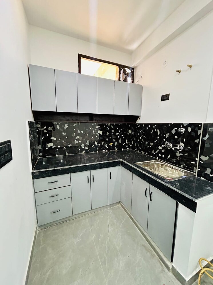 Kitchen, chattarpur 2 Bedroom 80 Sq.Yd. Builder Floor In Chattarpur Delhi 8911091