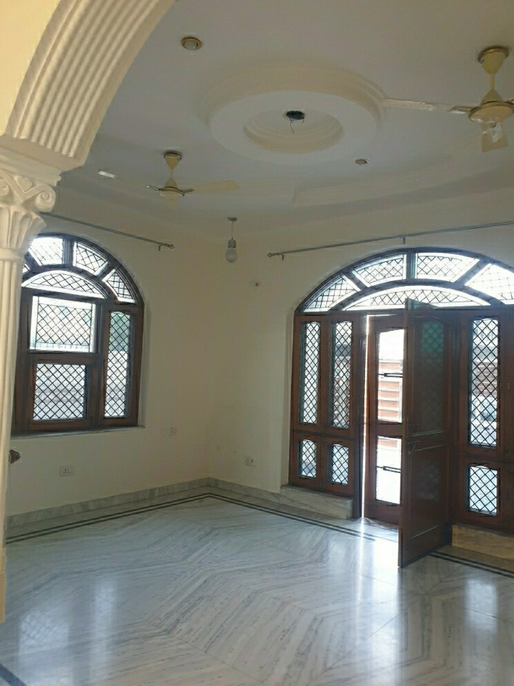 Living Room, sector 16 3 Bedroom 3150 Sq.Ft. Independent House In Sector 16 Faridabad 8911133