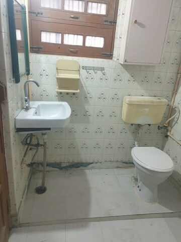 Bathroom in 3 BHK Independent House at Sector 16 – for Rent