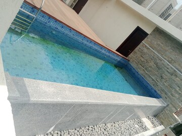 Swimming Pool in 4 BHK Apartment at Embassy Grove, Kodihalli – for Rent