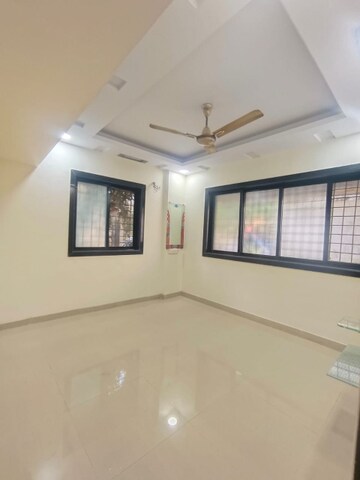Room in 2 BHK Apartment at Harjas CHS, Ic Colony – for Rent