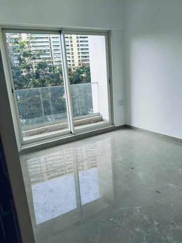 Room in 1 BHK Apartment at Aakash Gagan Dream, Vasai East – for Rent
