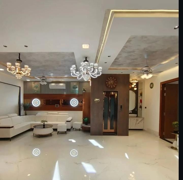 3 BHK + Pooja Room,Extra Room Builder Floor For Sale in Building Floor 