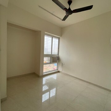 Room in 2 BHK Apartment at Lodha Crown Taloja Quality Homes, Taloja Bypass Road – for Rent