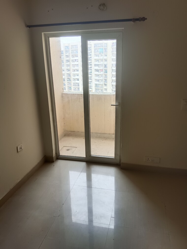 Room, paramount-floraville 3 Bedroom 1270 Sq.Ft. Apartment In Sector 137 Noida 8911159
