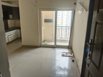 Room in 3 BHK Apartment at Paramount Floraville, Sector 137 – for Sale