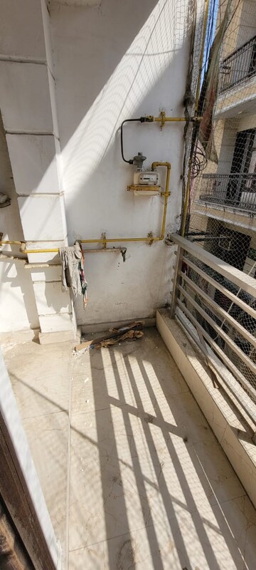 Balcony in 1 BHK Builder Floor at Chattarpur – for Rent