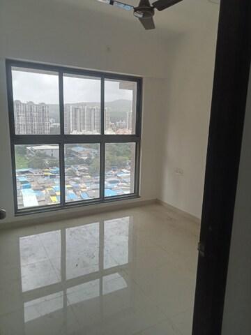 Room in 2 BHK Apartment at UK Iridium, Kandivali East – for Rent