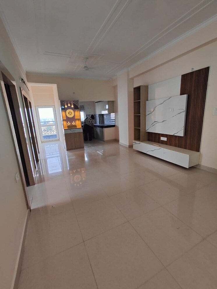 Room, gomti nagar 2 Bedroom 1300 Sq.Yd. Builder Floor In Gomti Nagar Lucknow 8911202