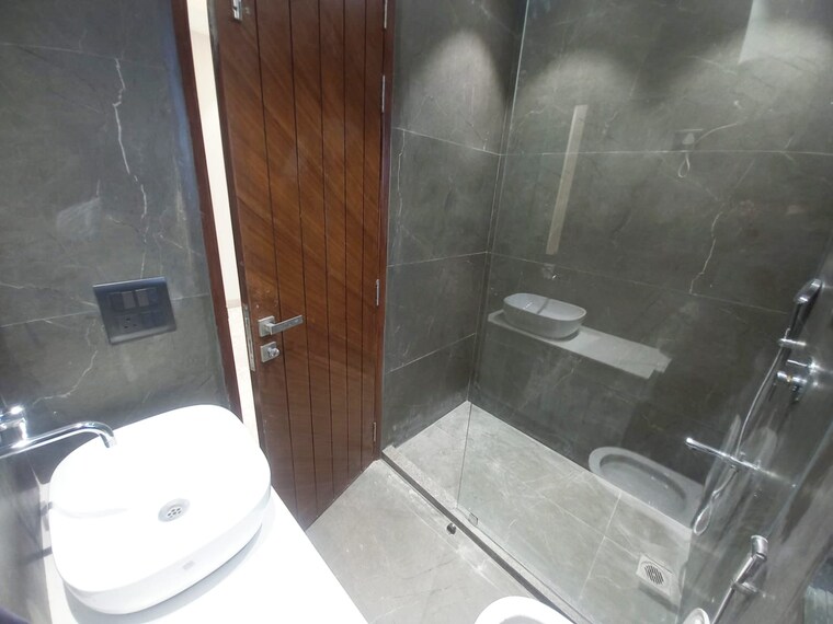 Master Bedroom, safdarjung enclave 3 Bedroom 1350 Sq.Ft. Builder Floor In Safdarjung Enclave Delhi 8911234