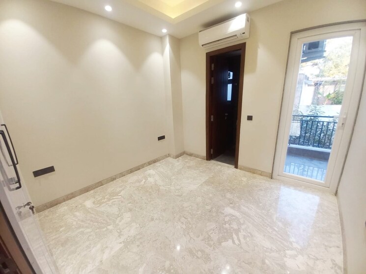 Room, safdarjung enclave 3 Bedroom 1350 Sq.Ft. Builder Floor In Safdarjung Enclave Delhi 8911234