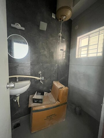 Bathroom in 3 BHK Apartment at Cambridge Layout – for Rent