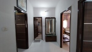 Room in 4 BHK Villa at Motera – for Sale