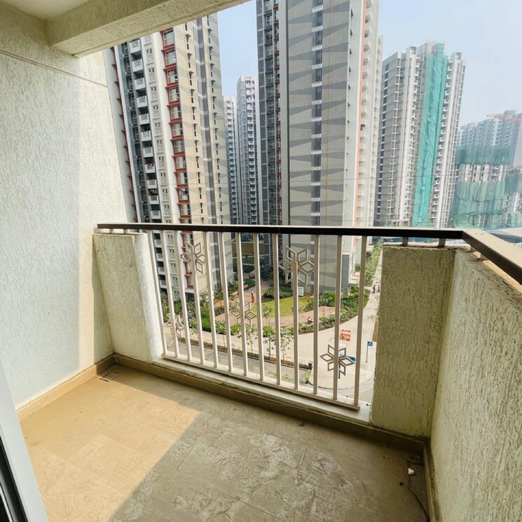 Balcony, lodha-palava-codename-epic 2 Bedroom 652 Sq.Ft. Apartment In Taloja Bypass Road Thane 8911311