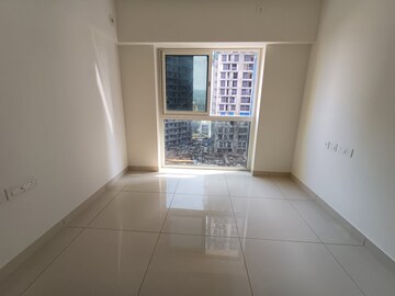 1 BHK Apartment For Rent in Shapoorji Pallonji Siennaa, Kandivali East