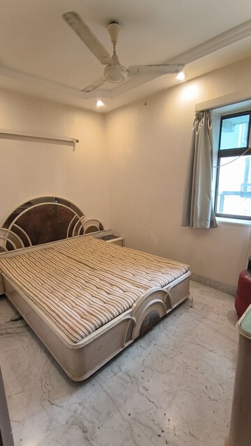 Bedroom in 2 BHK Apartment at Poonam Apartments Worli, Worli – for Rent