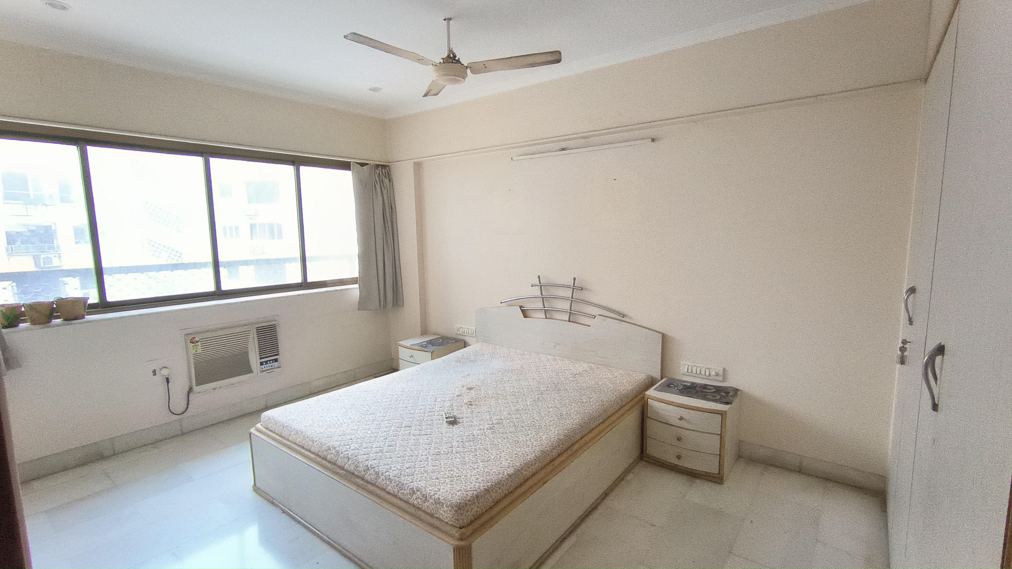 2 BHK Apartment For Rent in Poonam Apartments Worli
