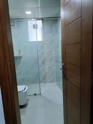 Bathroom in 4 BHK Builder Floor at SS Southend Floors, South City 2 – for Sale