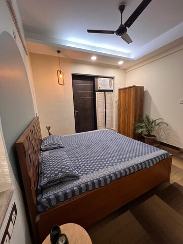 Bedroom in 3 BHK Builder Floor at Dlf Phase I – for Rent