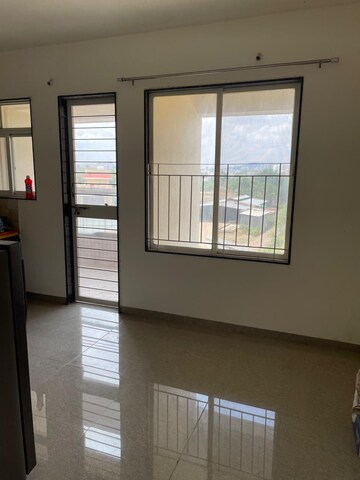 Room in 2 BHK Apartment at Jhamtani Ace Abode, Kiwale – for Rent