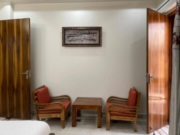 Living Room in 3 BHK Independent House at Sector 41 – for Rent