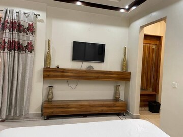 Bedroom in 3 BHK Independent House at Sector 41 – for Rent