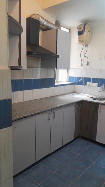 Staircase in 2 BHK Builder Floor at Unitech Woodstock Floors, Sector 50 – for Rent
