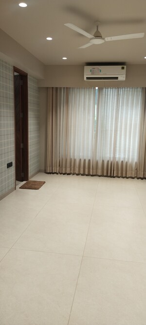 Room in 4 BHK Apartment at Kalpvruksh Meadows, Paldi – for Sale