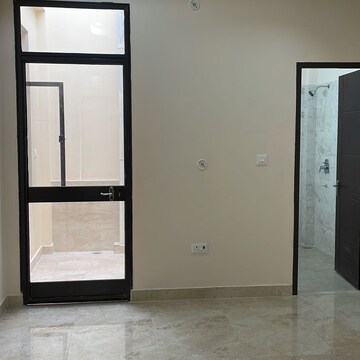Room in 2 BHK Independent House at Faizabad Road – for Sale
