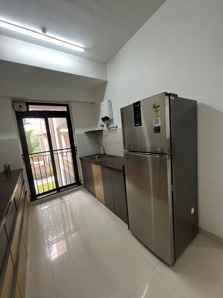 Kitchen, kalpataru-imperia 2 Bedroom 820 Sq.Ft. Apartment In Santacruz West Mumbai 8911377