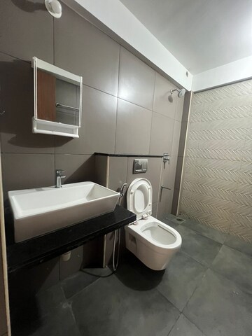 Bathroom in 2 BHK Apartment at Kalpataru Imperia, Santacruz West – for Rent