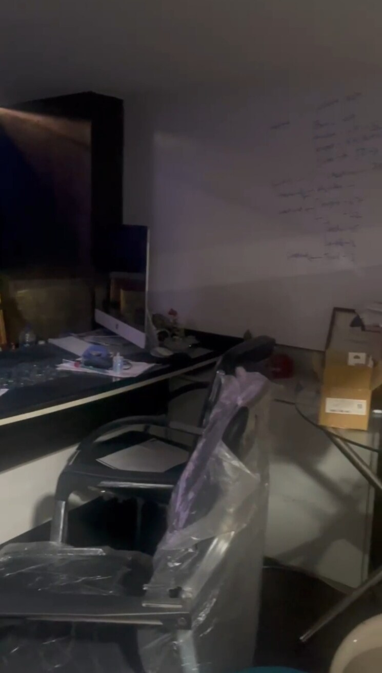 Team Area, haware-fantasia Commercial Office Space 500 Sq.Ft. In Vashi Sector 28 Navi Mumbai 8911375