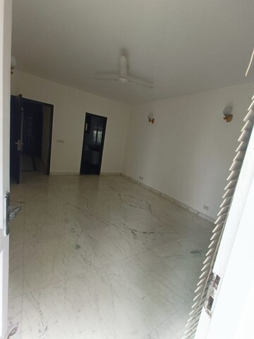 Room in 3 BHK Builder Floor at Greater Kailash I – for Rent