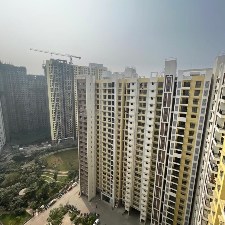 Exterior View, runwal-gardens-phase-2 1 Bedroom 470 Sq.Ft. Apartment In Kalyan Shilphata Road Thane 8911435