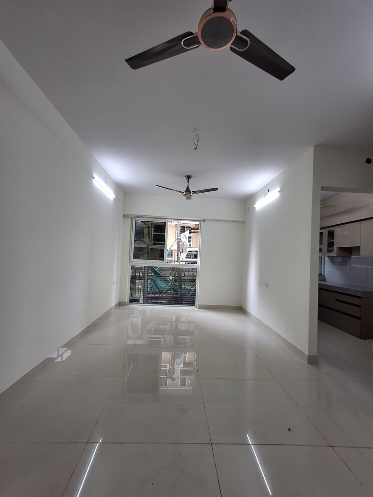 undefined, shapoorji-pallonji-siennaa 1.5 Bedroom 600 Sq.Ft. Apartment In Kandivali East Mumbai 8911420