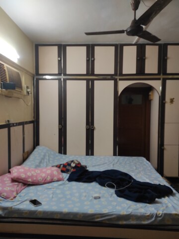 Room in 2 BHK Apartment at Andheri East – for Rent