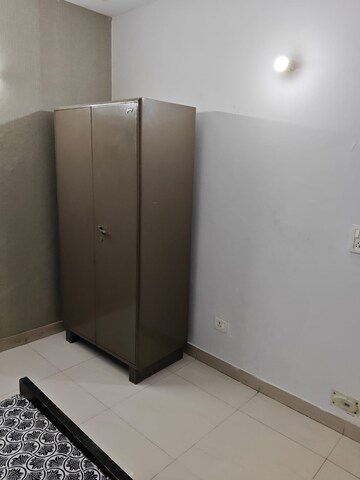Room in 3 BHK Apartment at RWA Apartments Sector 47, Sector 47 – for Rent